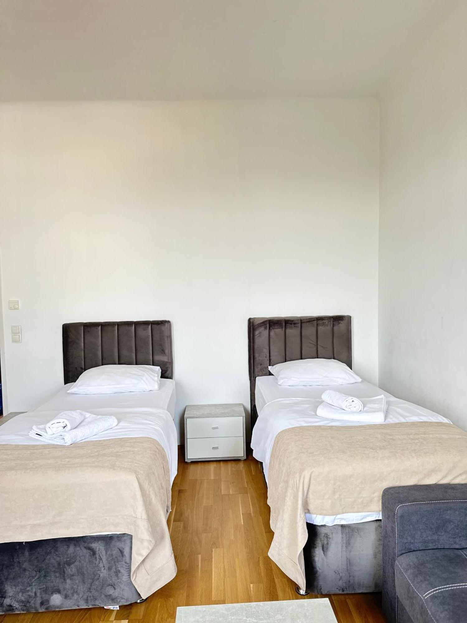 Hisa Lina Appartement Wenen Buitenkant foto